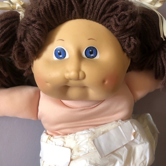 Vintage Cabbage Patch doll by Xavier Roberts 1985 - Picture 9 of 9